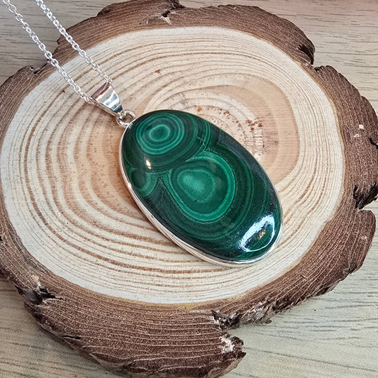 Malachite Sterling Silver Pendant and Chain - 12.2g