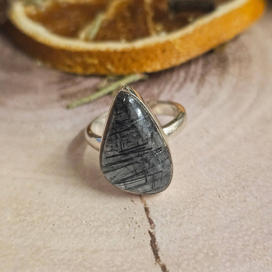 Black Tourmaline in Quartz Sterling Silver Ring - 4.68g