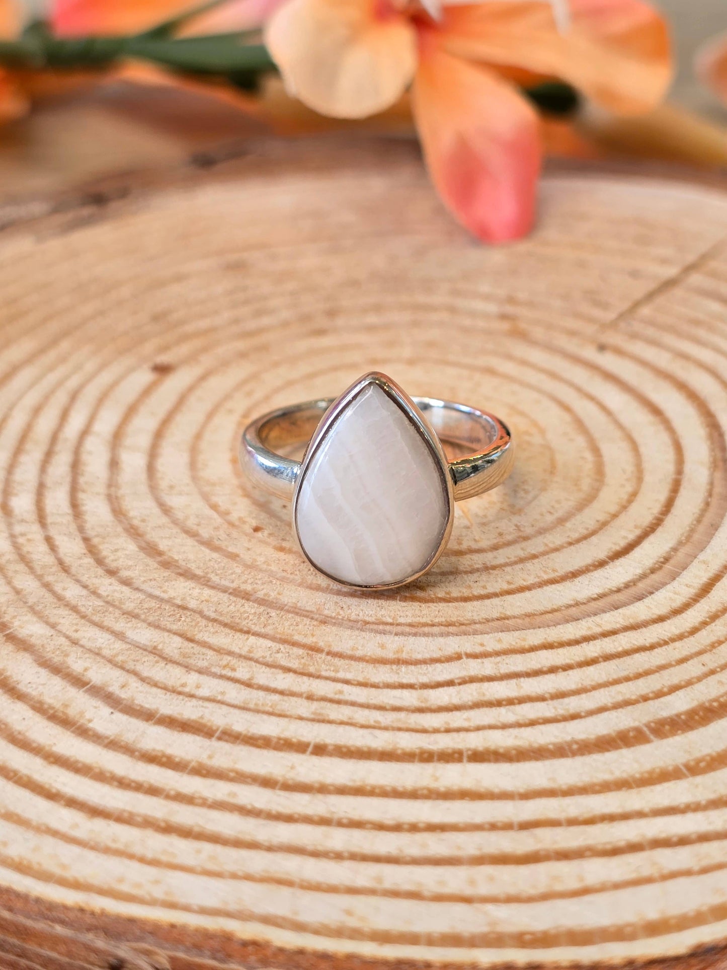 Mangano Calcite Sterling Silver Teardrop Ring - 3.6g - UK N