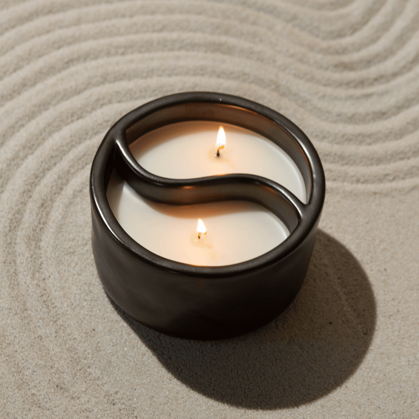 Paddywax Yin-Yang Candle - Black - Palo Santo/Cade