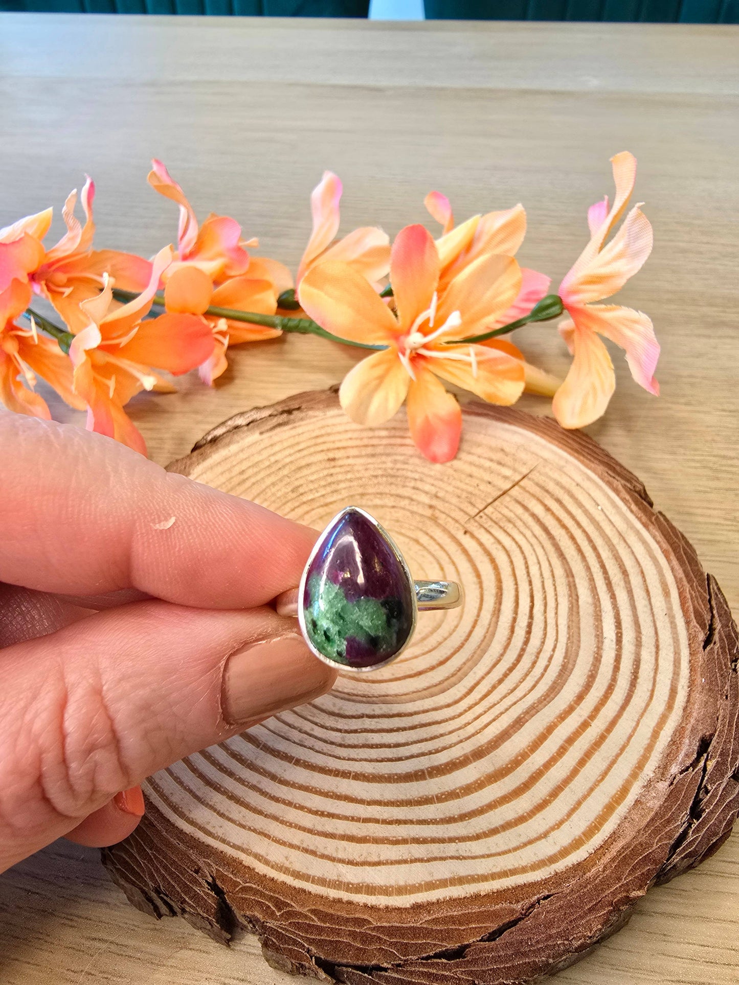 Ruby Zostite Teardrop Sterling Silver Ring - 4.6g - UK R / U