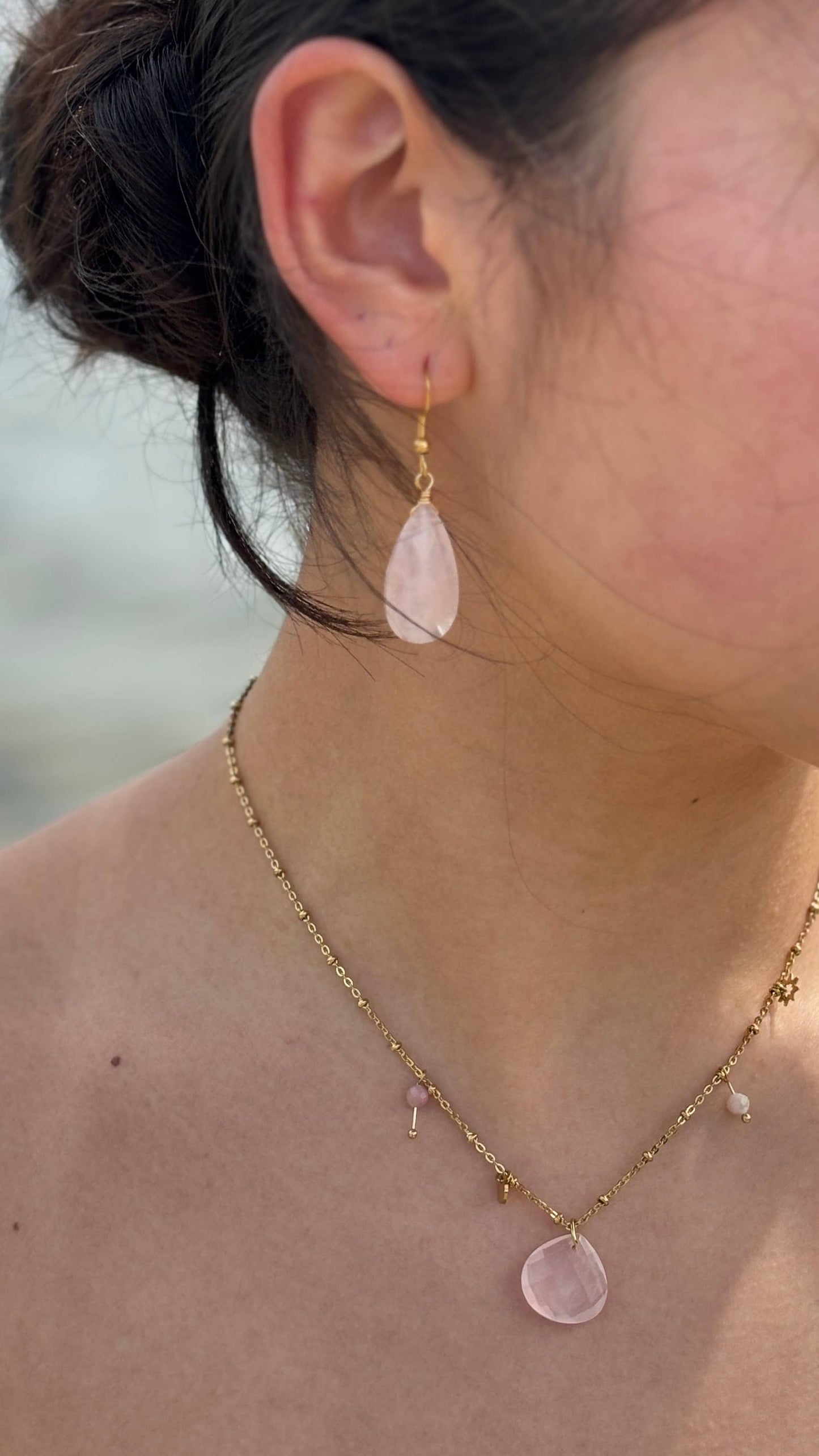 18ct Gold Plated Rose Quartz Pendant Necklace   