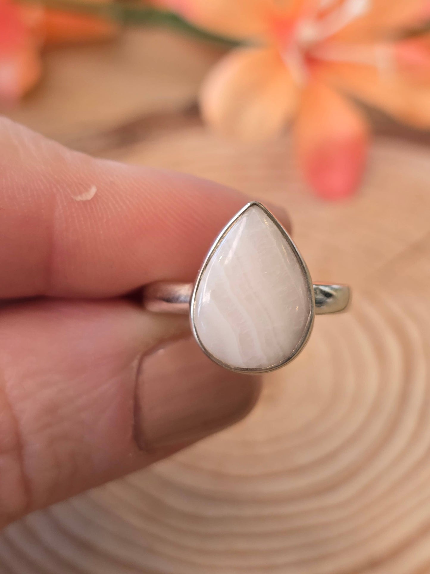 Mangano Calcite Sterling Silver Teardrop Ring - 3.6g - UK N