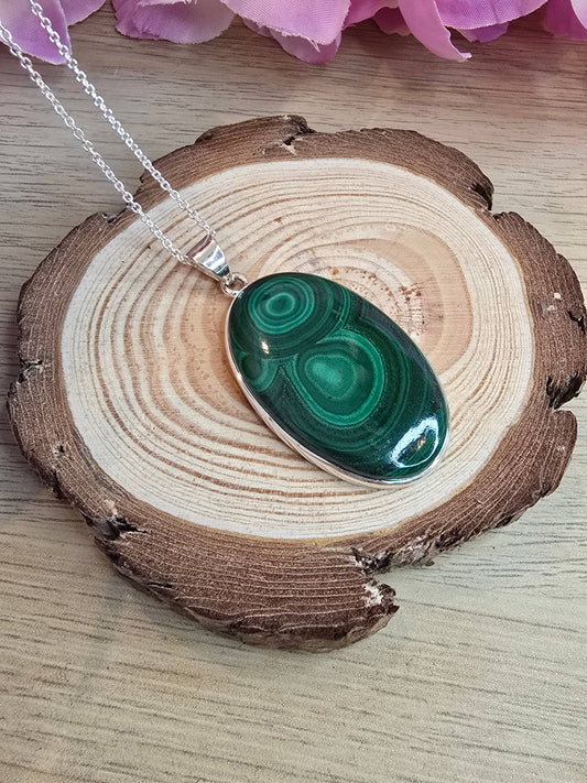 Malachite Sterling Silver Pendant and Chain - 12.2g