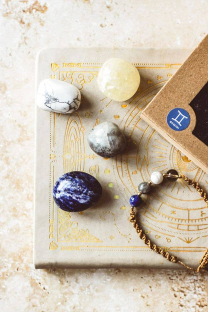 Zodiac Crystal & Bracelet Gift Set : Libra