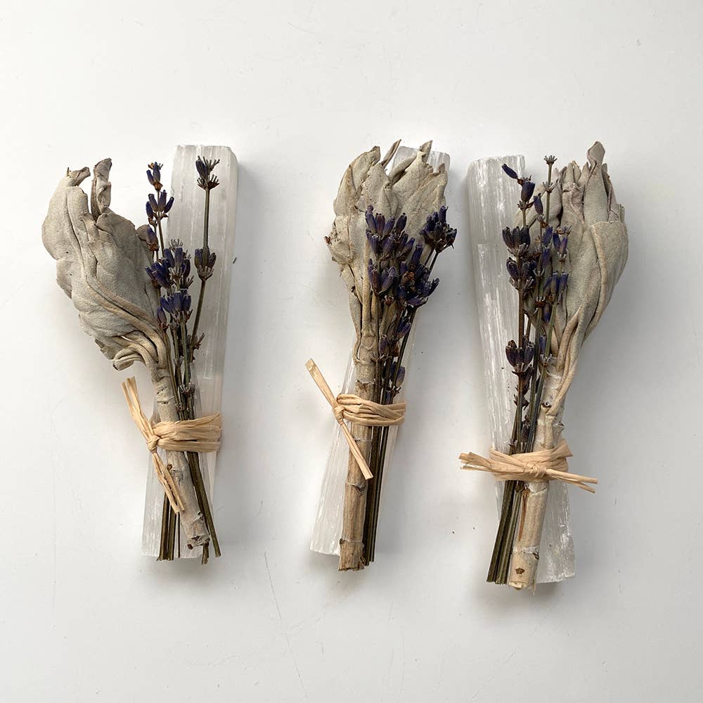 Mini Smudge Cluster, White Sage, Lavender & Selenite Wand 4"