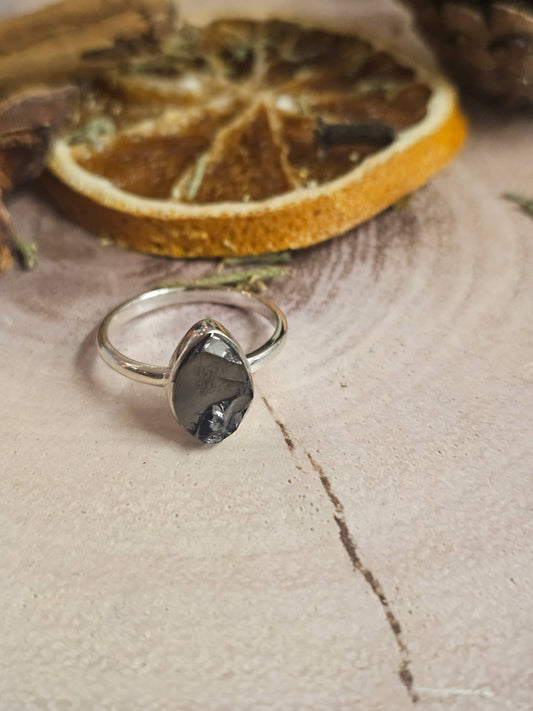 Shungite Sterling Silver Ring - 2.51g