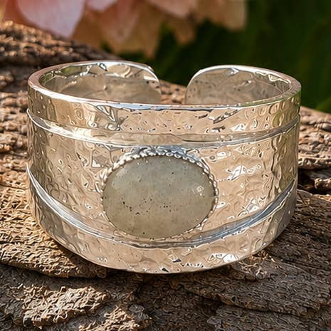 Rhodium Plated Labradorite Hammered Ring