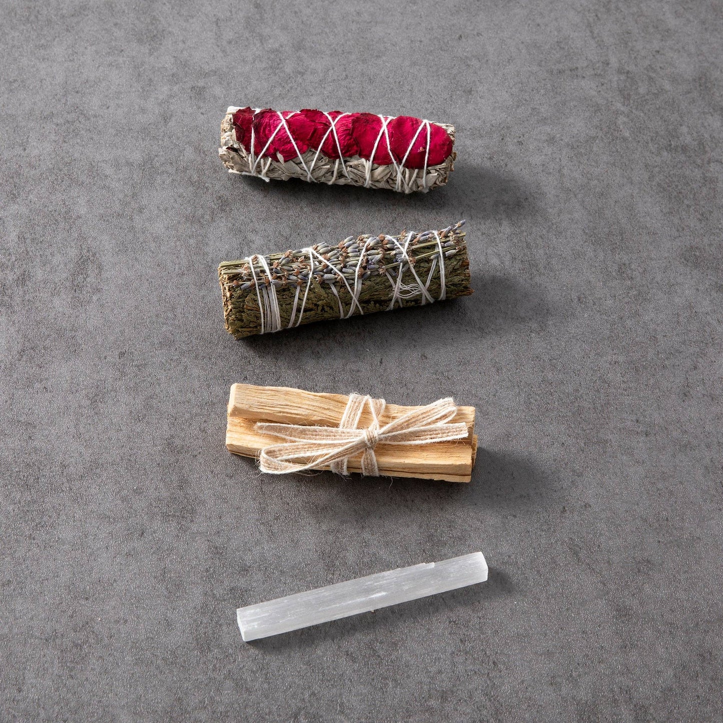 Earth’s Smudge Ritual Gift Set – Cleanse, Ground & Uplift