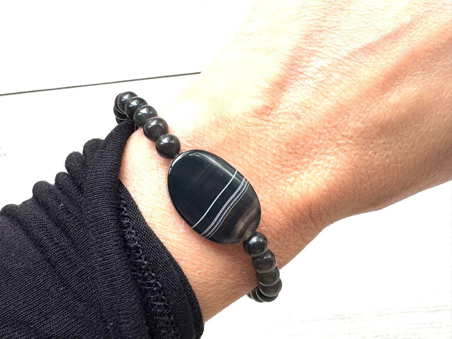Noir Agate Gemstone Bracelet: 6 Inch Small