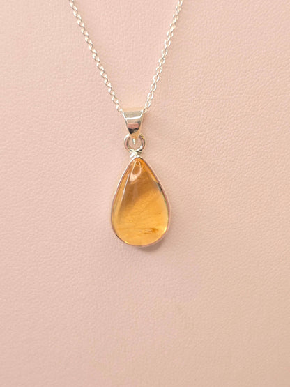 Citrine Sterling Silver Pendant & Chain - 3.8g
