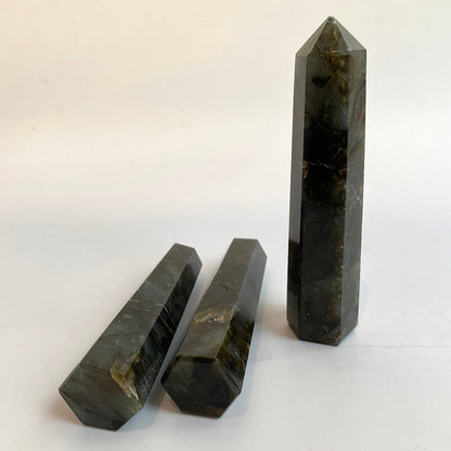 Obelisk Tower, 8-10cm: Rose Quartz
